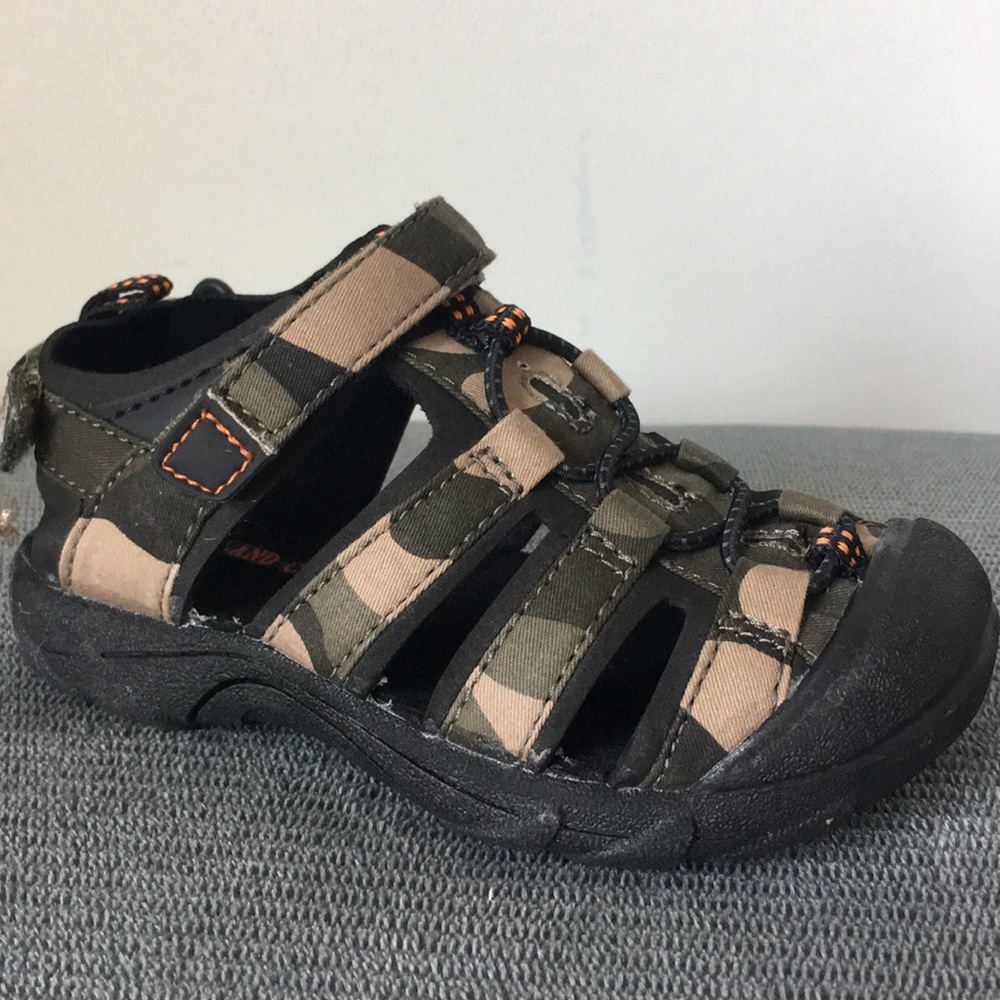 Highland Creek Camou Tazer Sandals for Boys 8M